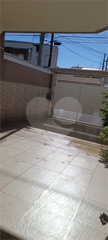 Sobrado Aconchegante com 3 Quartos e Espaço Gourmet em ótima localização