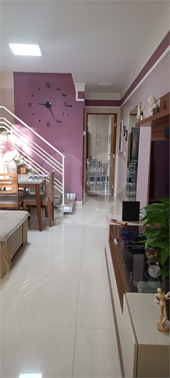 Sobrado Aconchegante com 3 Quartos e Espaço Gourmet em ótima localização