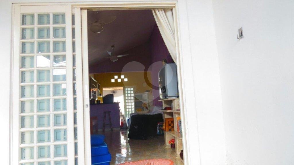 Casa térrea em Caraguatatuba