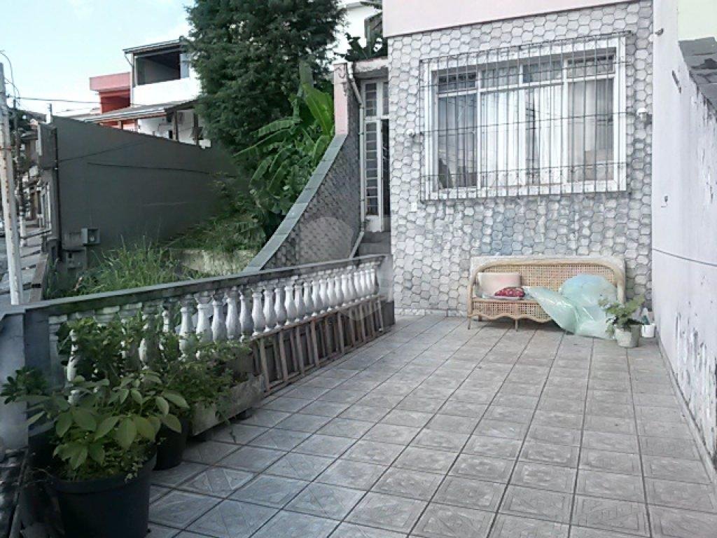 Sobrado à venda com 3 quartos, 100m² - Foto 2