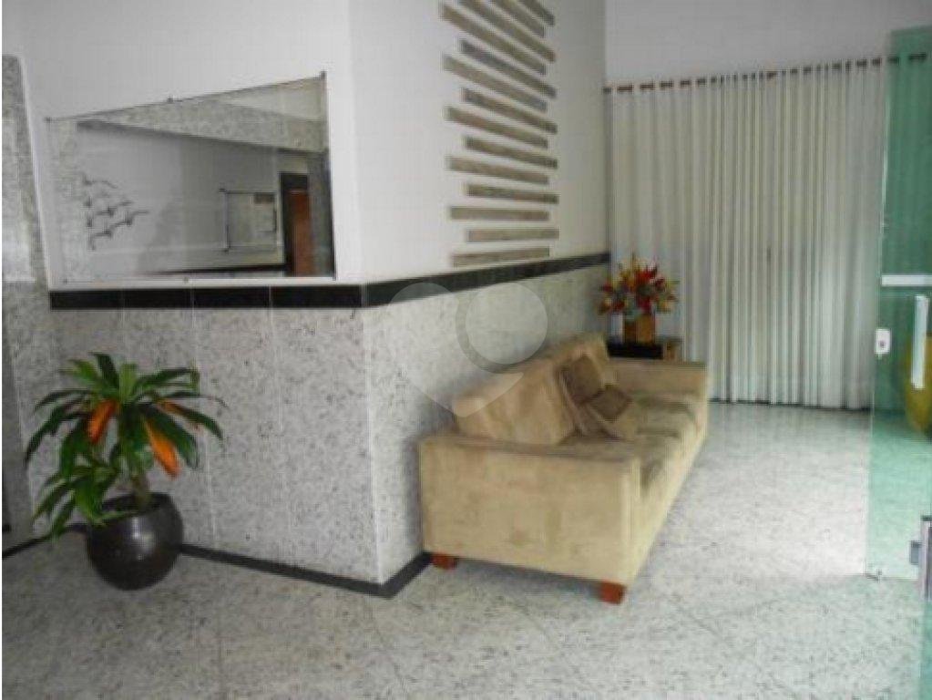 Belo apartamento no bairro do Ocean na Praia Grande.