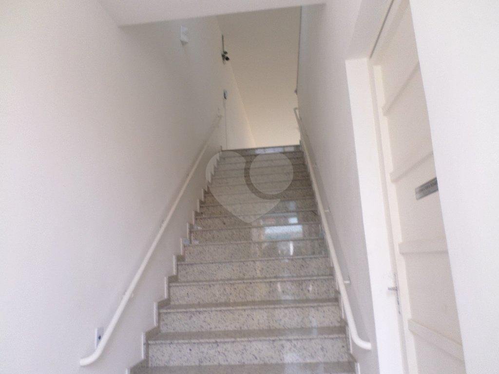 PRÉDIO INTEIRO em VILA MAZZEI