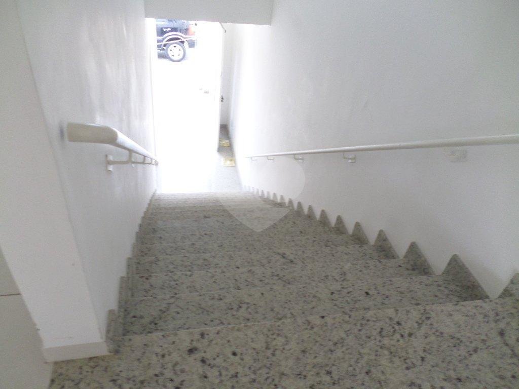 PRÉDIO INTEIRO em VILA MAZZEI