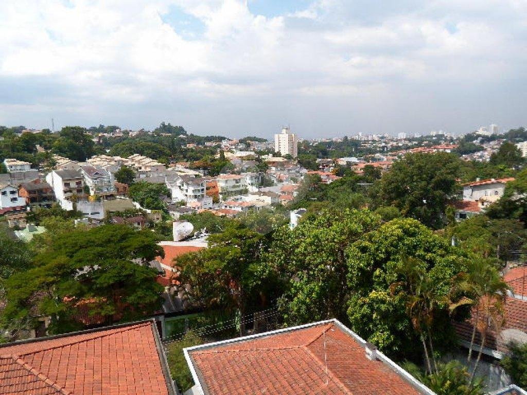 Sobrado à venda com 4 quartos, 320m² - Foto 2