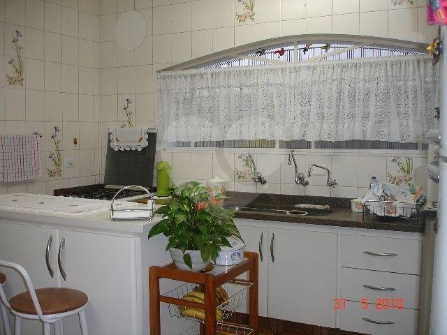 Sobrado à venda com 3 quartos, 300m² - Foto 3