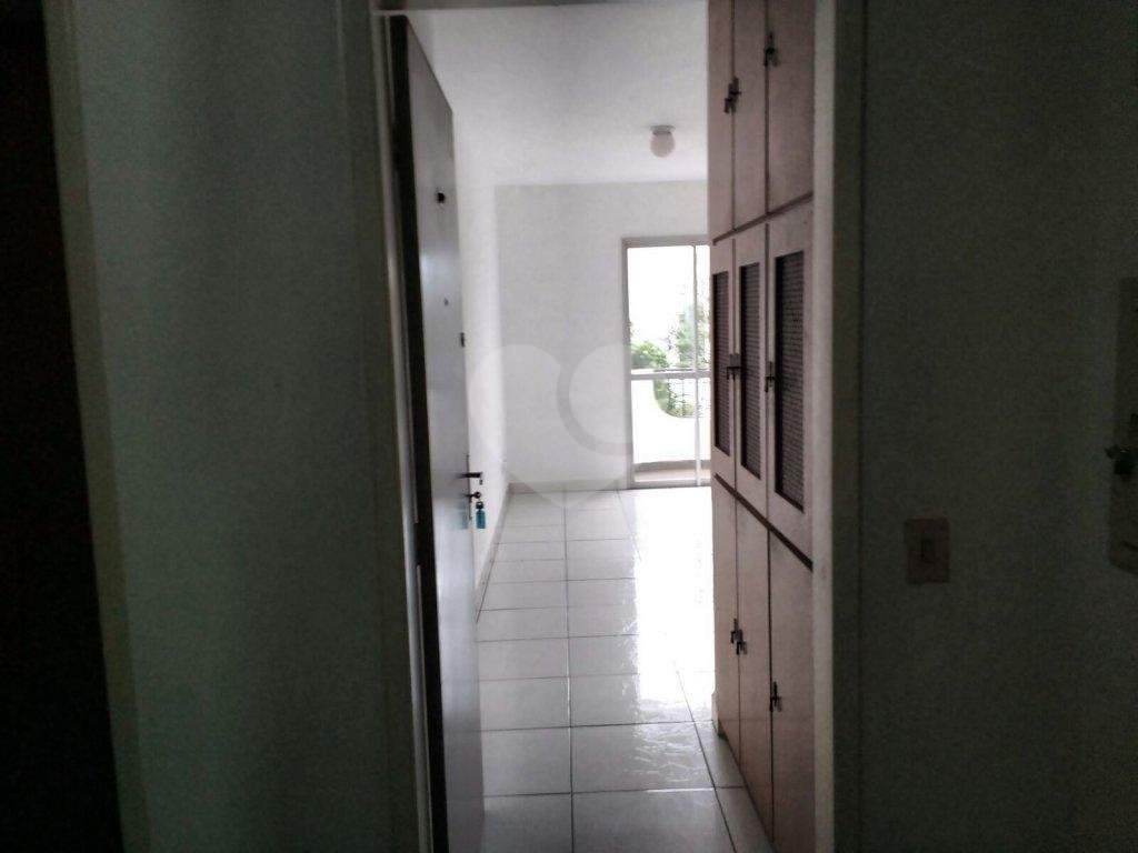 Apartamento à venda com 1 quarto, 42m² - Foto 13