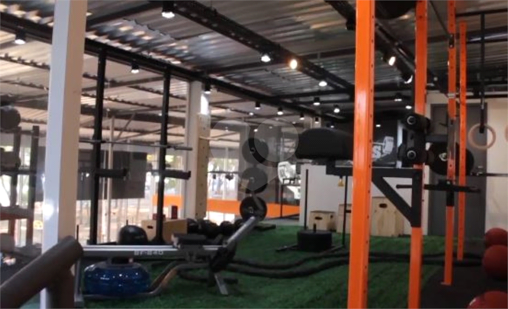 PRÉDIO INTEIRO em VILA DOM PEDRO II