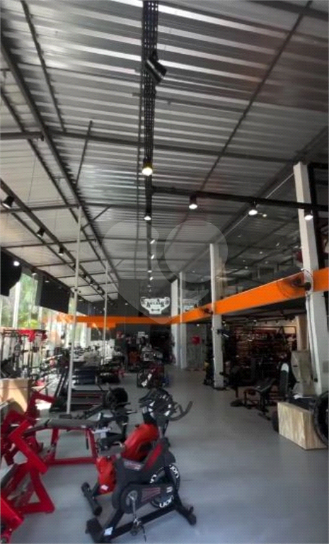 PRÉDIO INTEIRO em VILA DOM PEDRO II