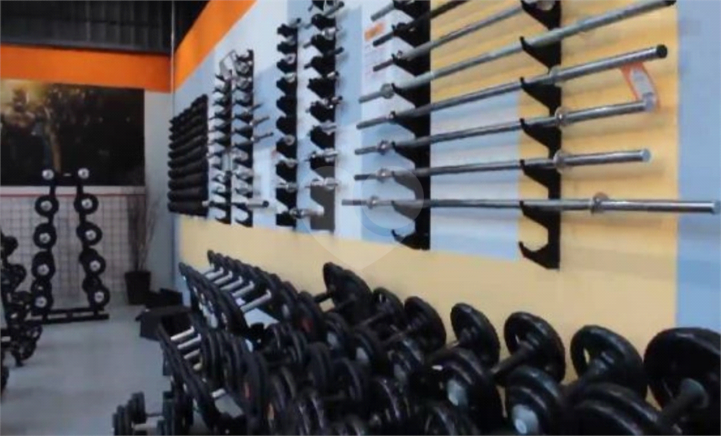 PRÉDIO INTEIRO em VILA DOM PEDRO II