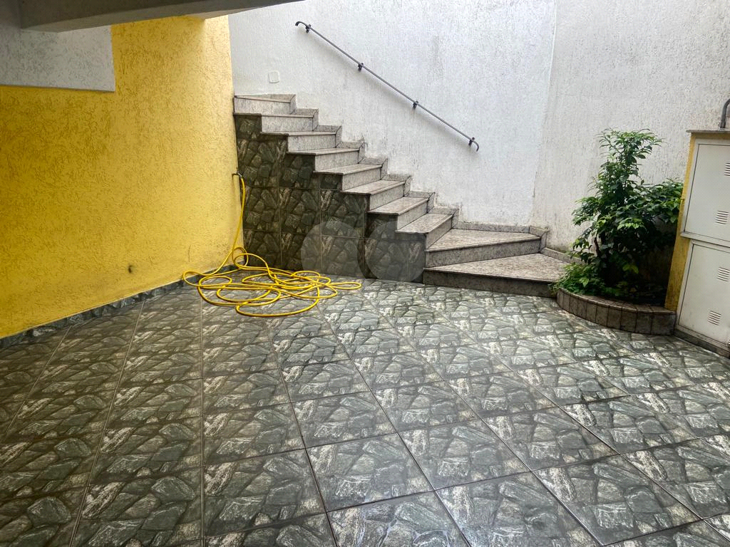 Sobrado à venda com 3 quartos, 300m² - Foto 8