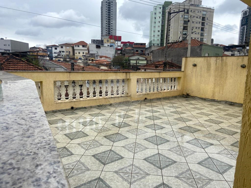 Sobrado à venda com 3 quartos, 300m² - Foto 1