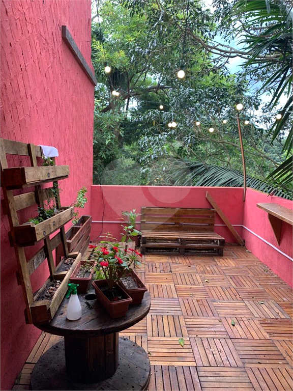 CASA em VILA IRMÃOS ARNONI