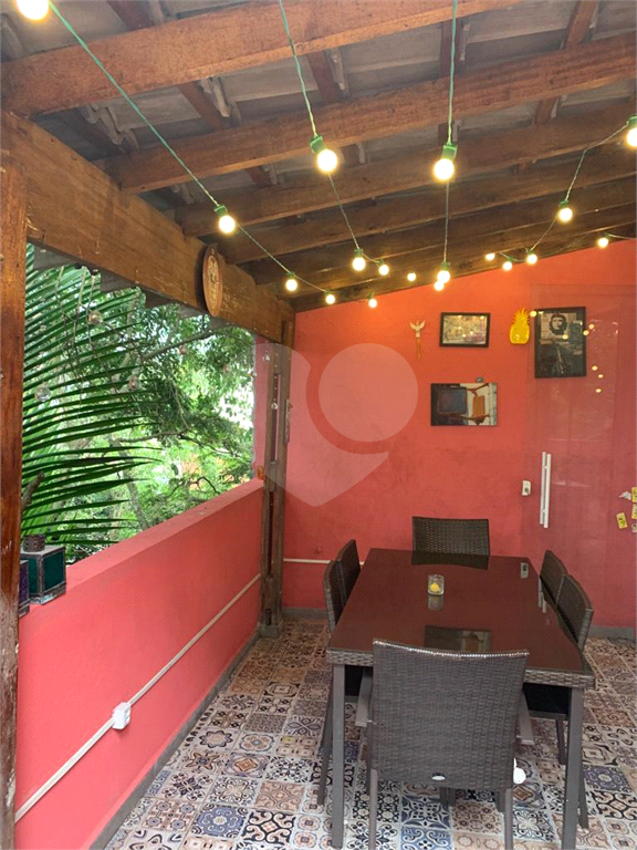 CASA em VILA IRMÃOS ARNONI