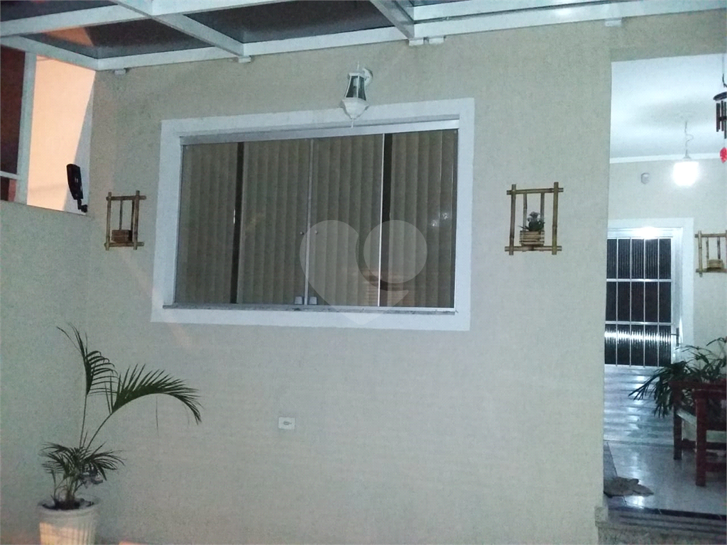 Sobrado na Vila Mazzei com 03 quartos sendo 01 suíte 02 vagas de garagem 