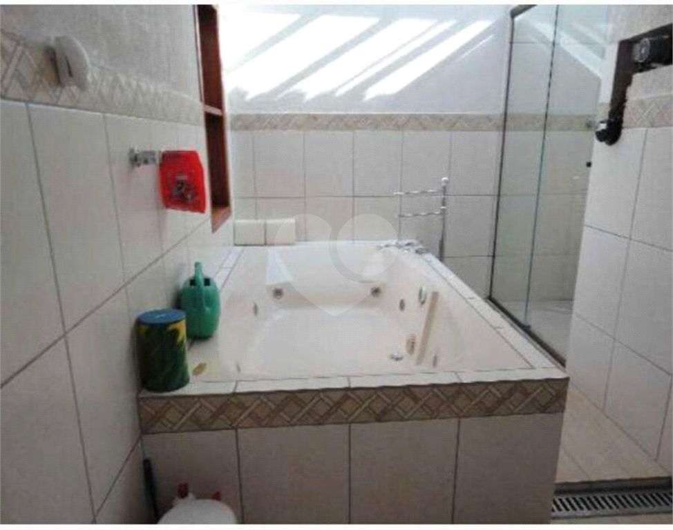 Sobrado à venda com 3 quartos, 300m² - Foto 44