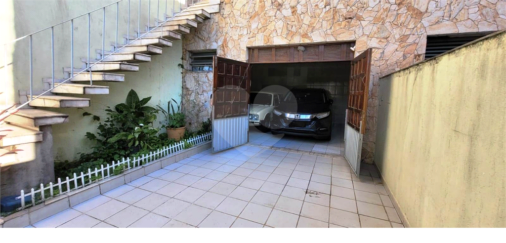 Sobrado à venda na Parada Inglesa com 03 Dormitórios por R$ 780.000,00