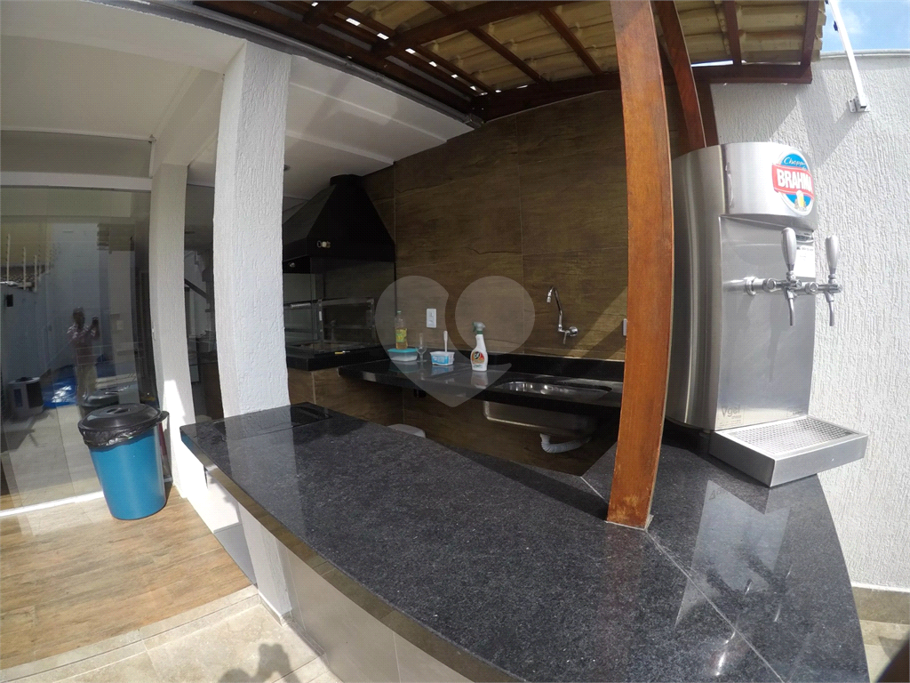 Sobrado com 3 suites próximo ao horto florestal