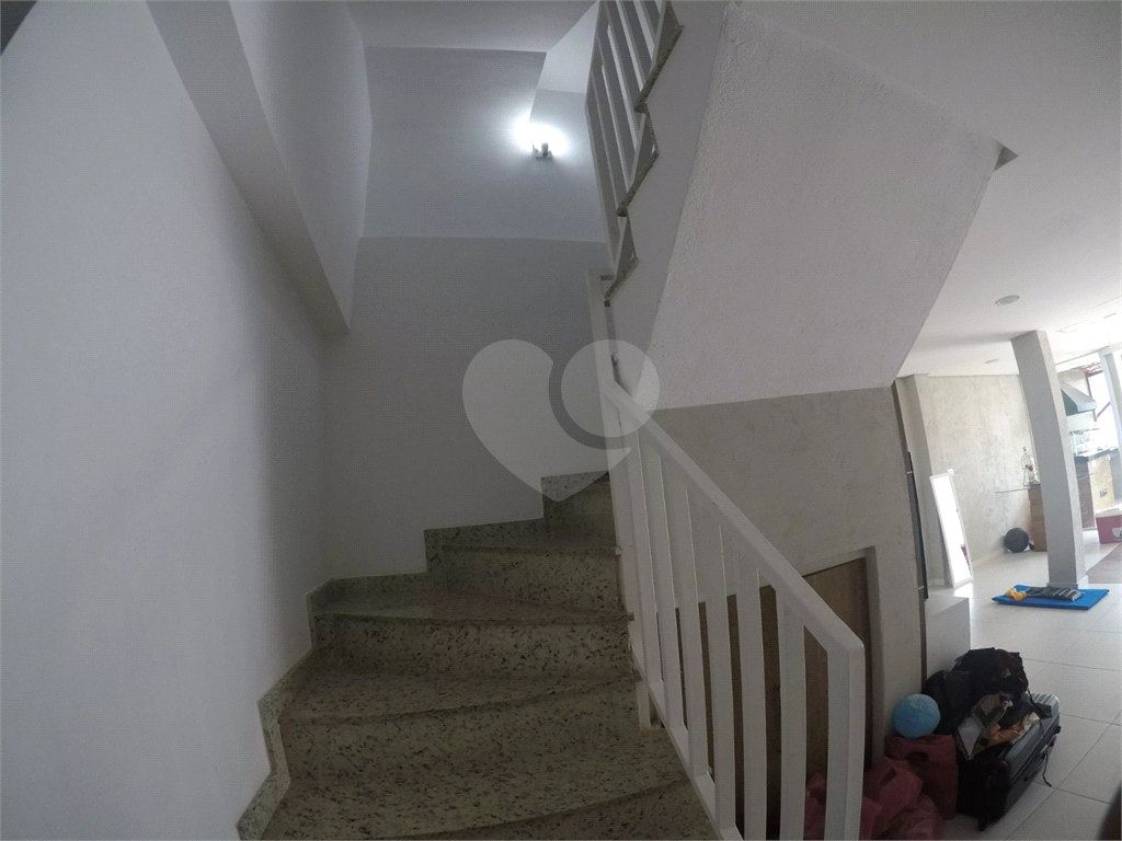 Sobrado com 3 suites próximo ao horto florestal