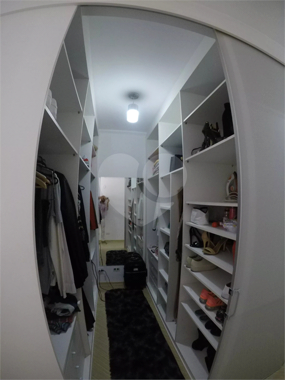 Sobrado com 3 suites próximo ao horto florestal