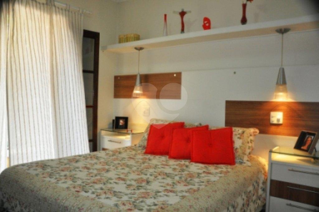 Sobrado com 3 suites próximo ao horto florestal