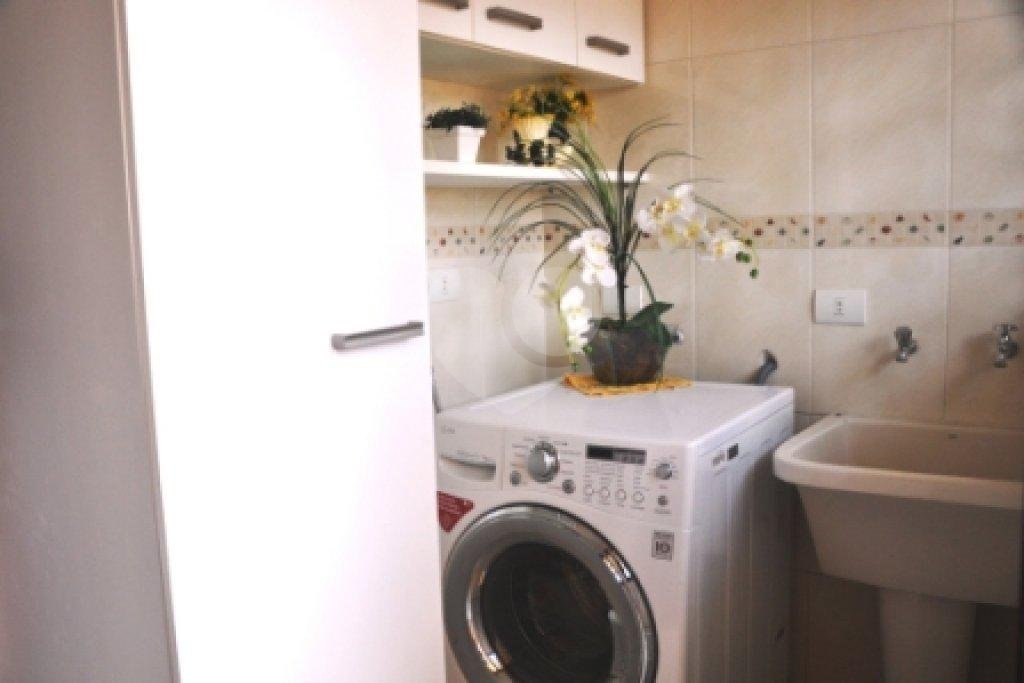 Sobrado com 3 suites próximo ao horto florestal