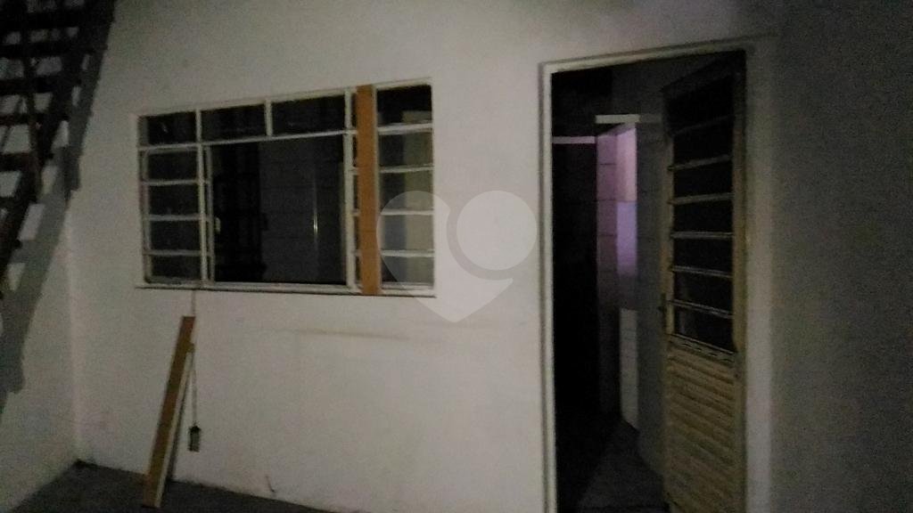 Galpão, com 318m² de área útil, testada de 16,12m, no bairro da Casa Verde