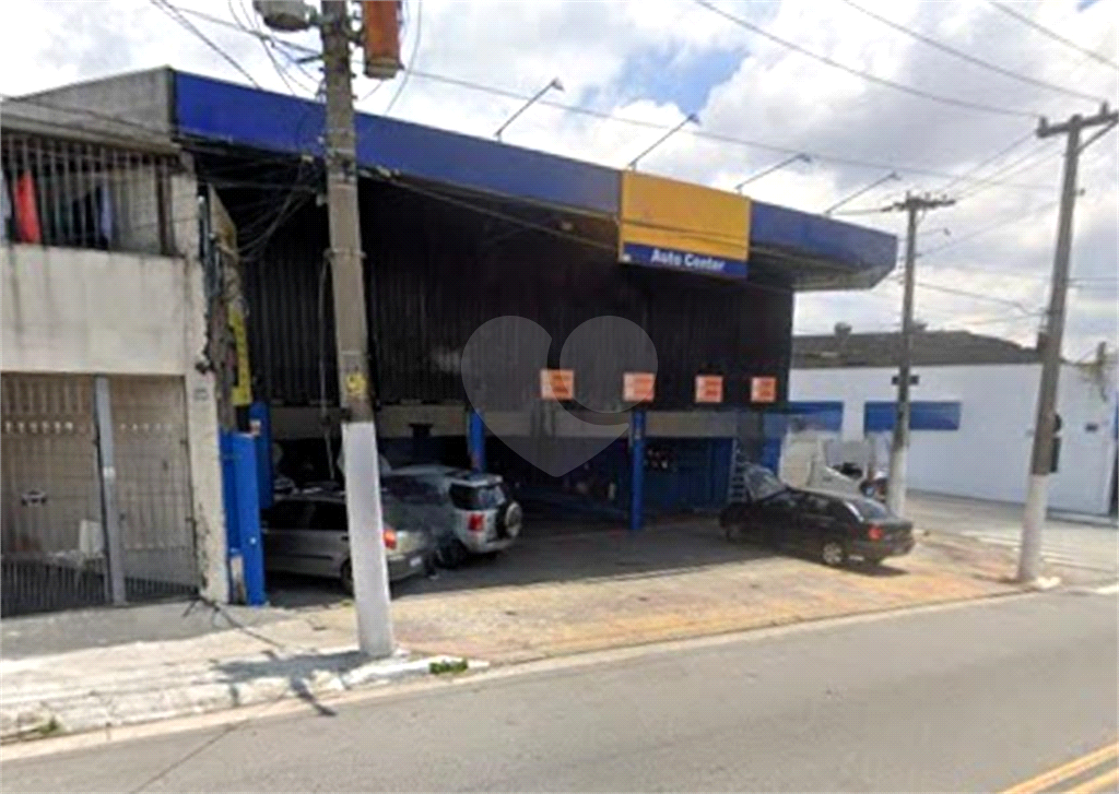 Galpão, com 318m² de área útil, testada de 16,12m, no bairro da Casa Verde
