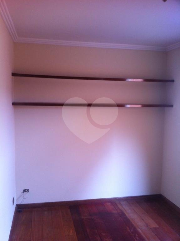 Sobrado à venda com 3 quartos, 190m² - Foto 1