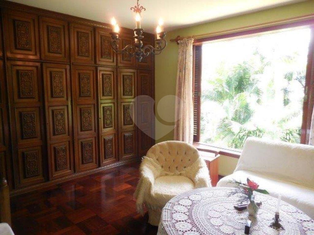 Casa de alto padrão no Horto  5.500 m²