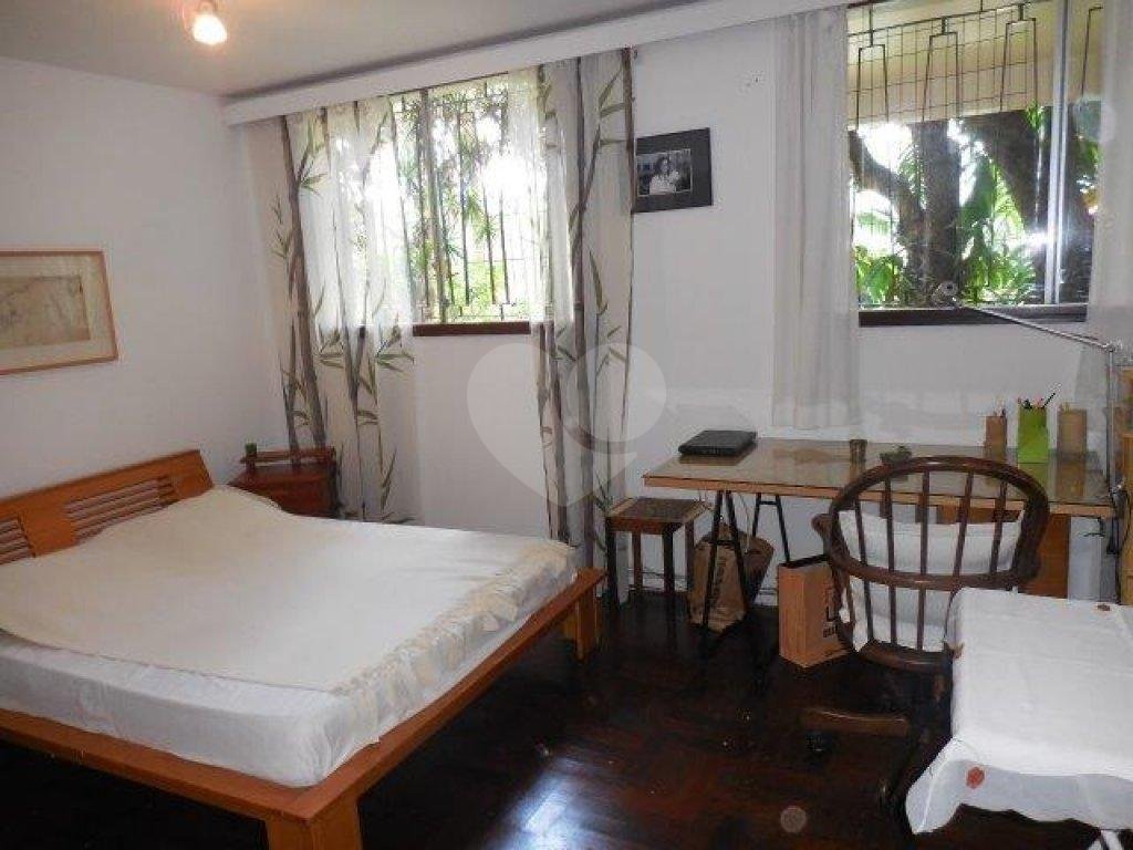 Casa de alto padrão no Horto  5.500 m²