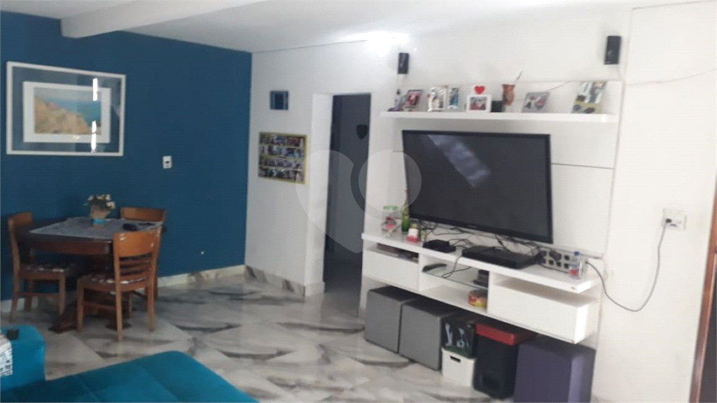 SOBRADO NA VILA ITABERABA A 400 M METRO