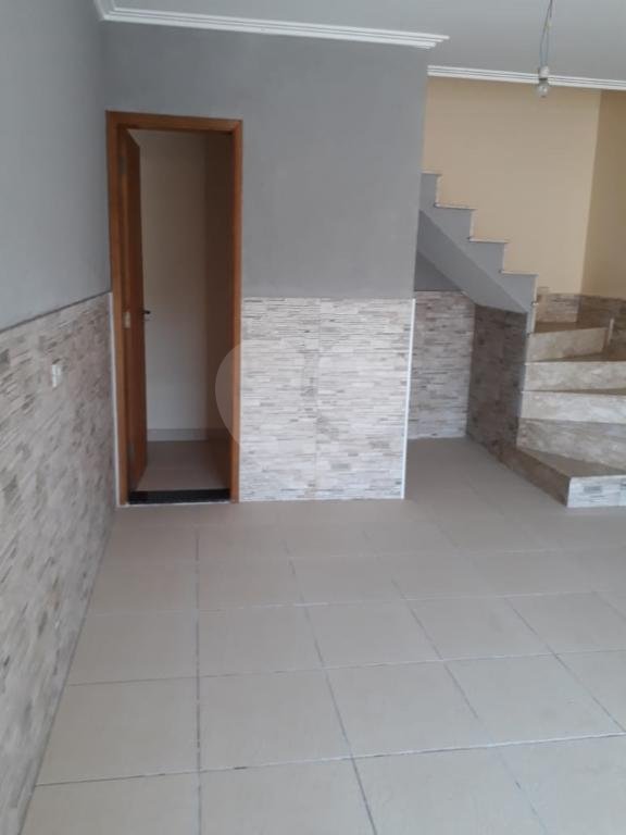 sobrado tres quartos sendo uma suite duas vagas tucuruvi