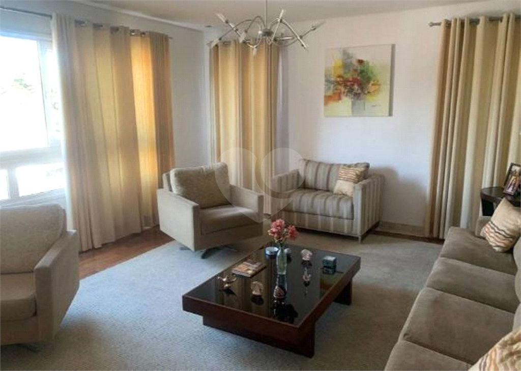 SOBRADO ALTO PADRÃO Tremembe