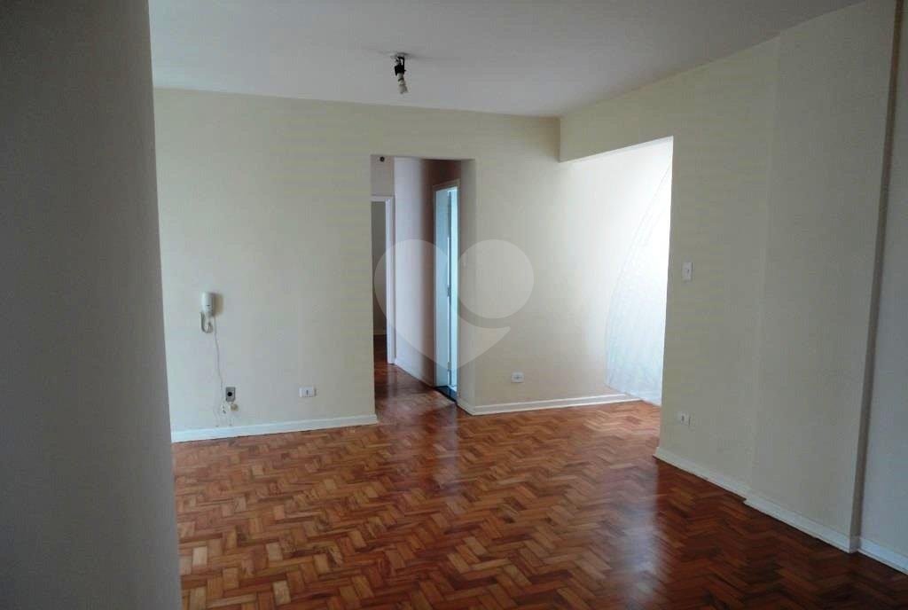 APARTAMENTO em SANTANA