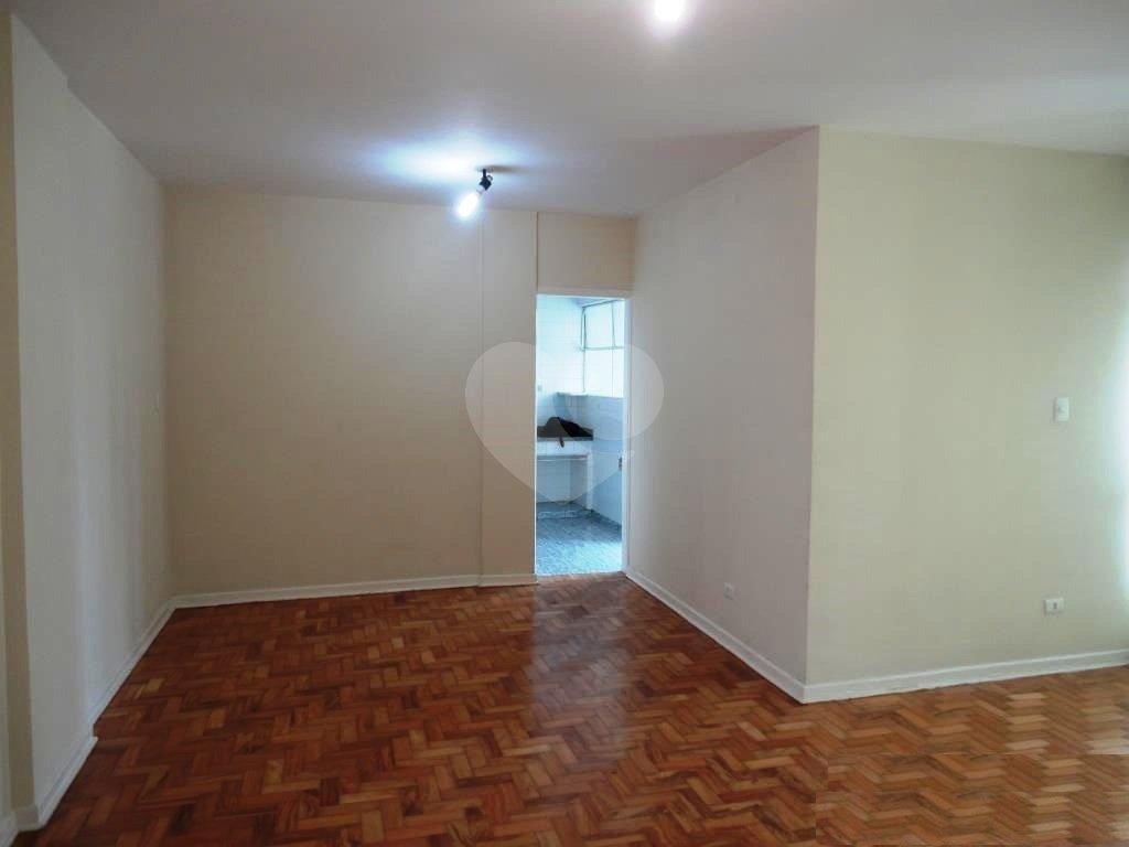 APARTAMENTO em SANTANA