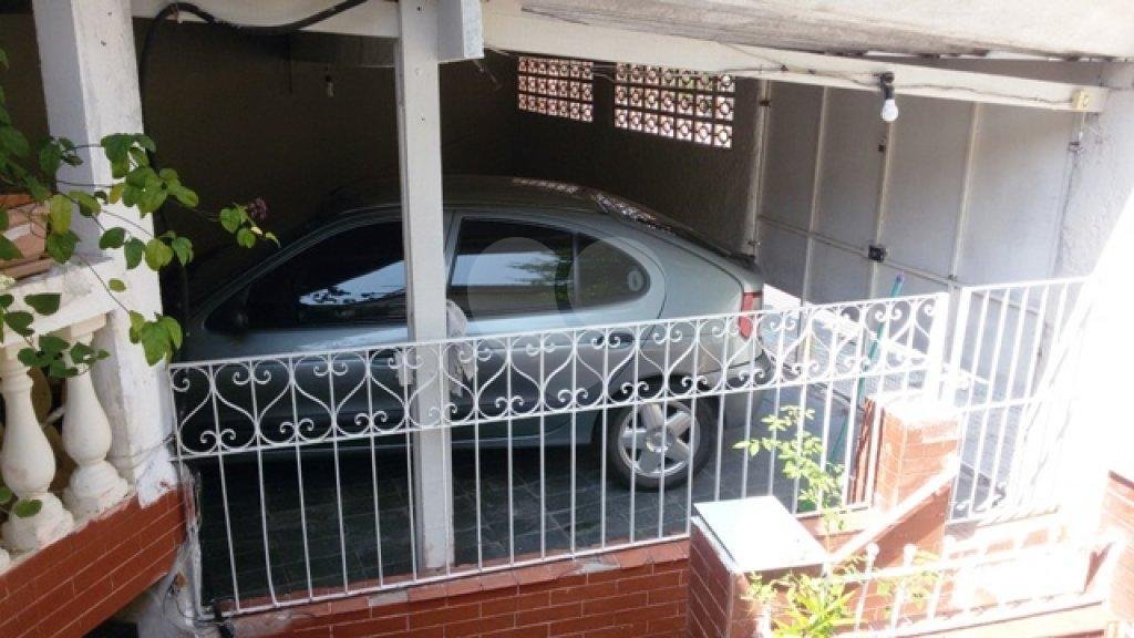 Sobrado à venda com 2 quartos, 160m² - Foto 1