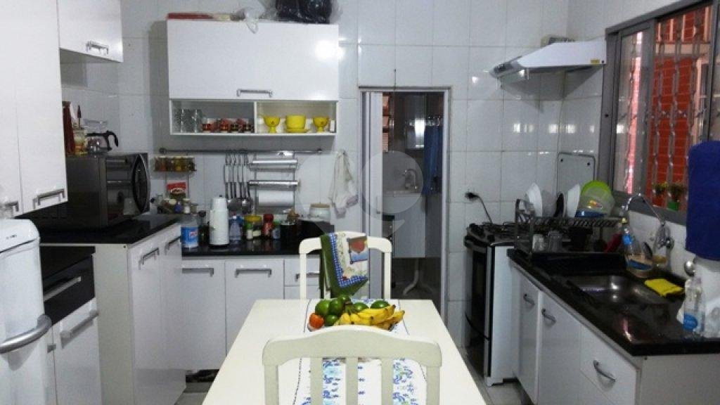 Sobrado à venda com 2 quartos, 160m² - Foto 16