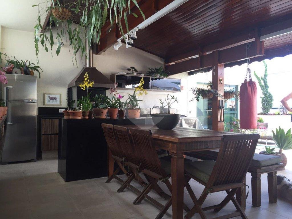 Cobertura duplex na melhor localização de Santana