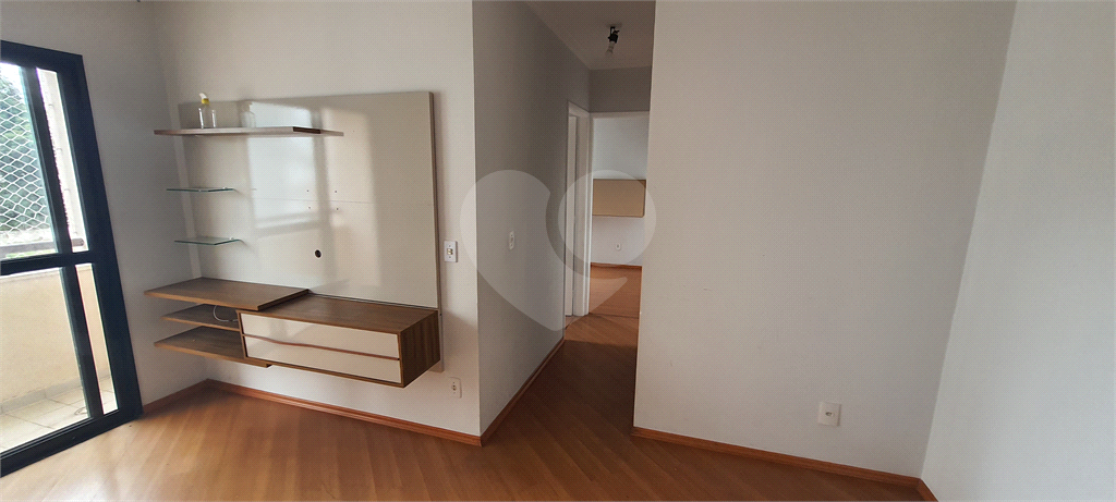 Apto. Sta. Inês, Mandaqji, 2 dts., sala com sacada, 1 vaga.