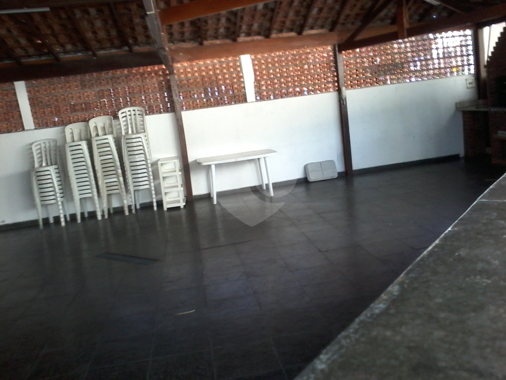 Apto. Sta. Inês, Mandaqji, 2 dts., sala com sacada, 1 vaga.