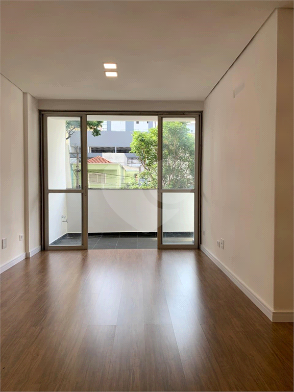 Apartamento à venda com 3 quartos, 97m² - Foto 3