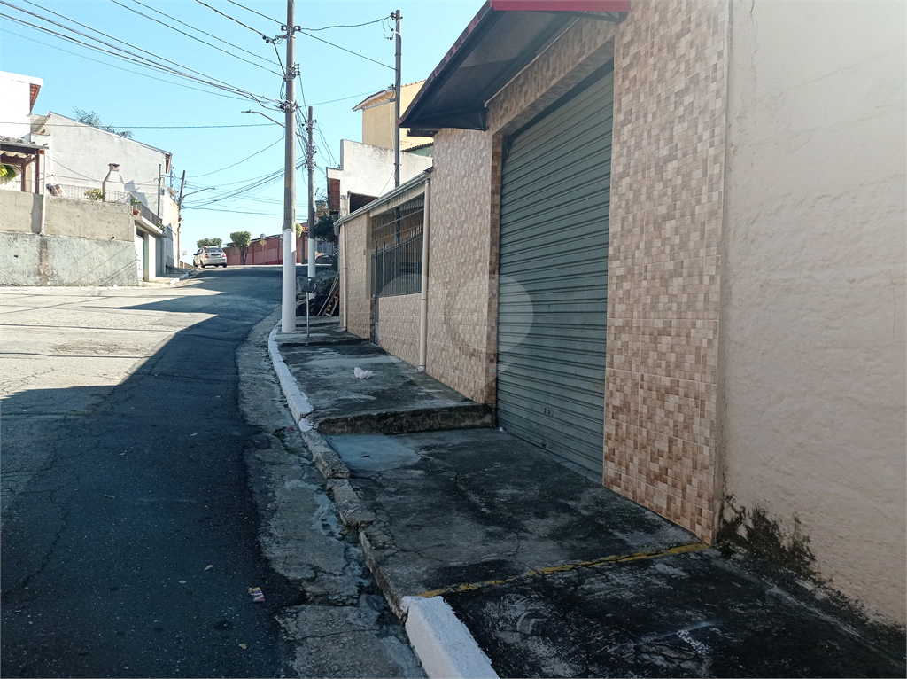 Atenção Investidores imovel com tres casas somando renda de 3mil mensal