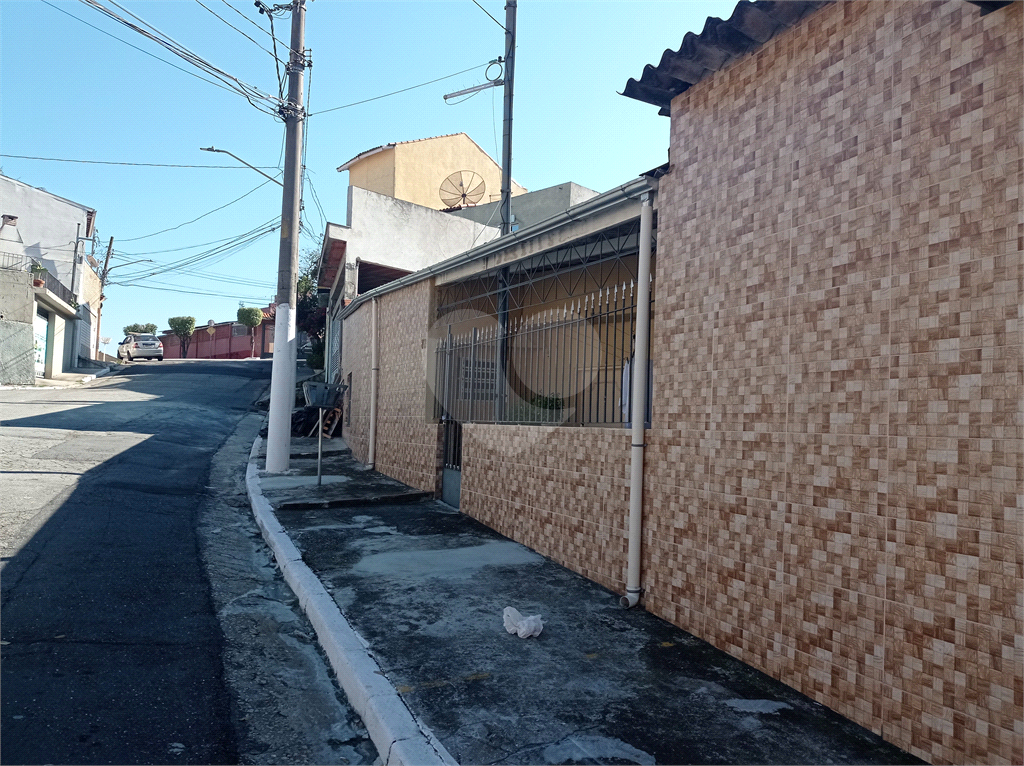 Atenção Investidores imovel com tres casas somando renda de 3mil mensal