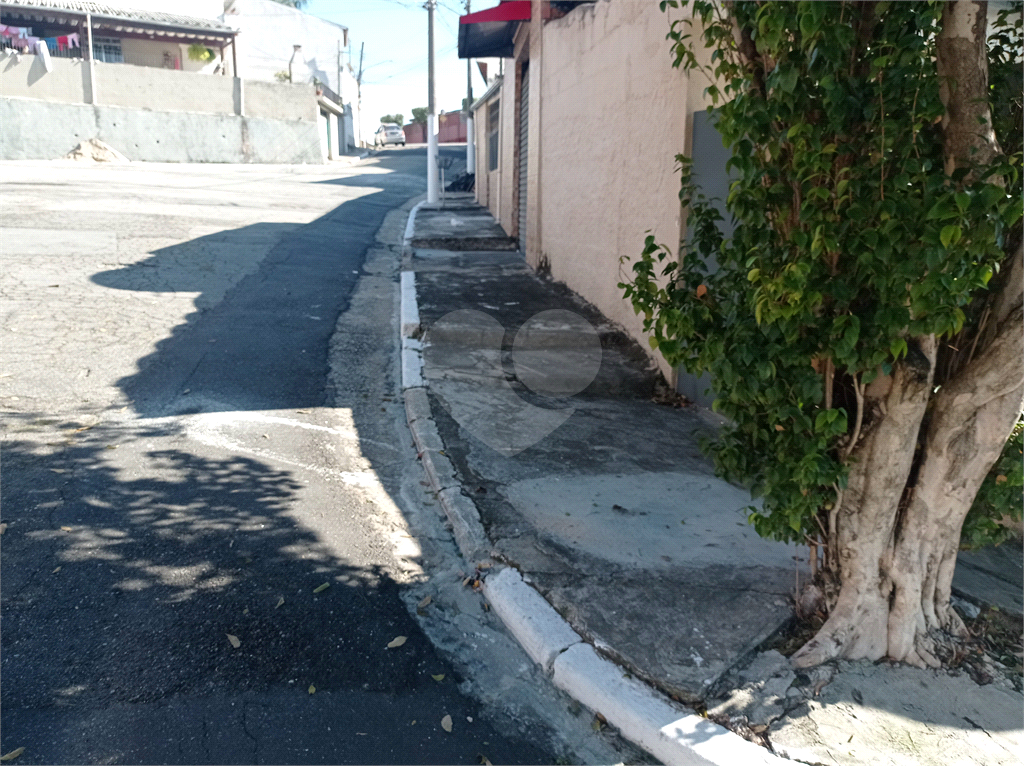 Atenção Investidores imovel com tres casas somando renda de 3mil mensal