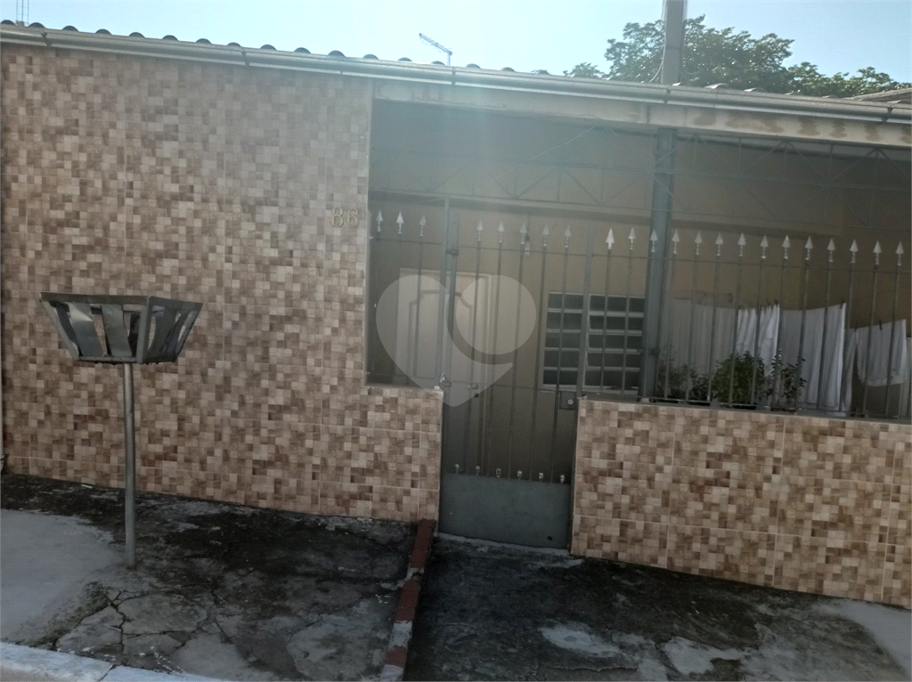 Atenção Investidores imovel com tres casas somando renda de 3mil mensal