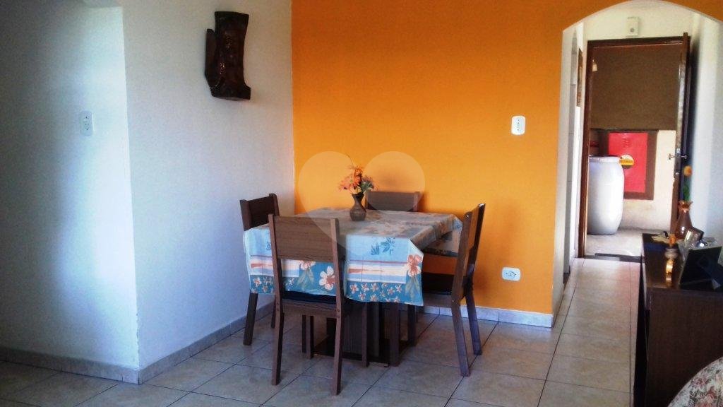 APARTAMENTO em JAÇANÃ