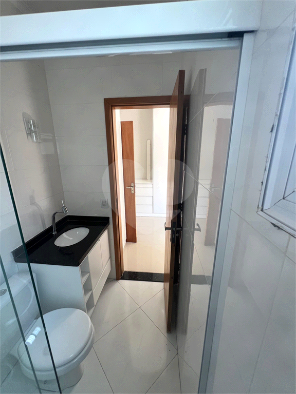 Excelente sobrado situado em condomínio fechado, no Horto Florestal, com 80m2,.