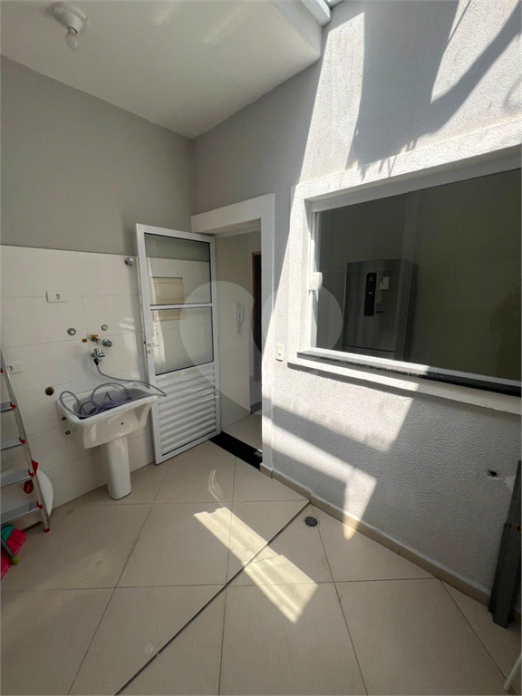 Excelente sobrado situado em condomínio fechado, no Horto Florestal, com 80m2,.