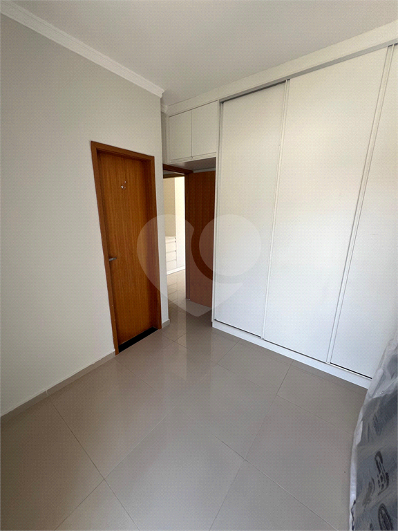 Excelente sobrado situado em condomínio fechado, no Horto Florestal, com 80m2,.