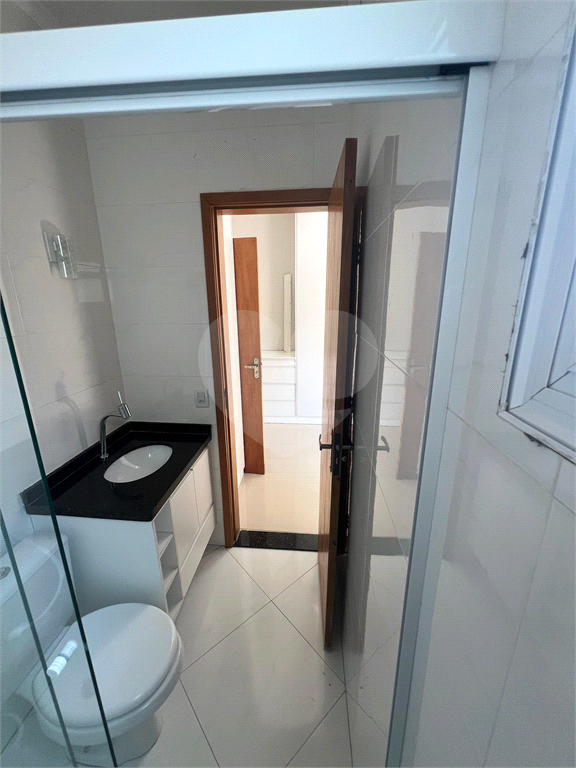 Excelente sobrado situado em condomínio fechado, no Horto Florestal, com 80m2,.